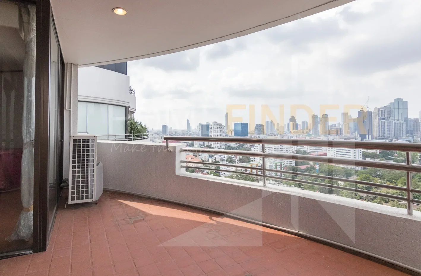 รูป Baan Yen Akard Condominium 4 bedrooms, for rent - รูปที่ 16/17