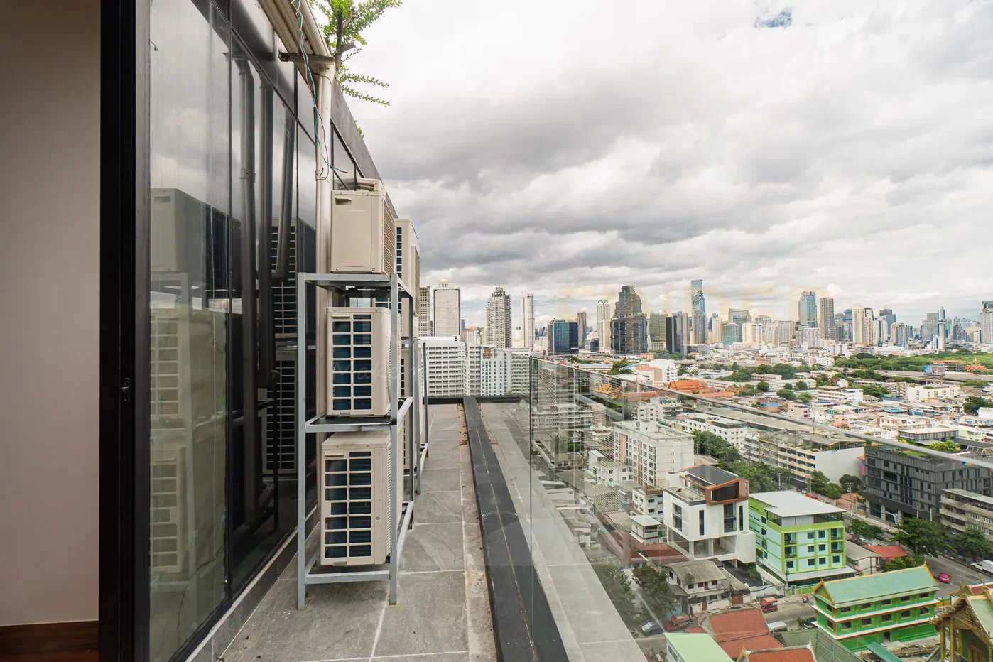 รูป Altitude Symphony Charoenkrung 3 bedrooms, for sale - รูปที่ 11/12