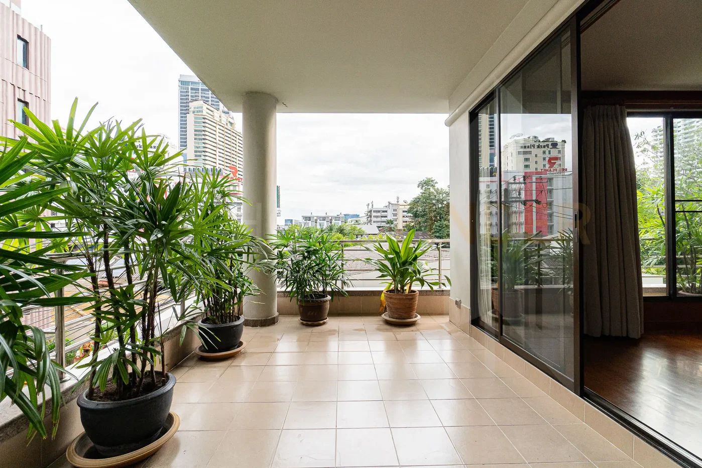 picture Villa Fourteen 3 bedrooms, for rent - 14/18