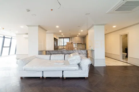 New House Condominium 3 bedrooms, for rent