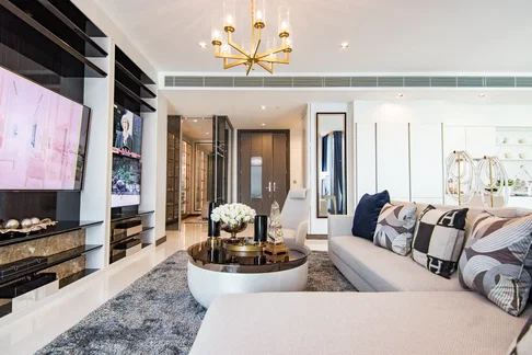 Q1 Sukhumvit 3 bedrooms, for sale