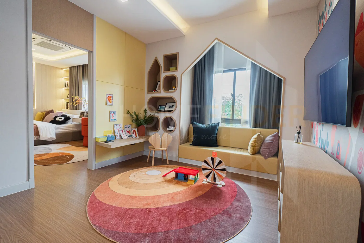 picture Venue ID Motorway-Rama 9 4 bedrooms, for sale - 5/10