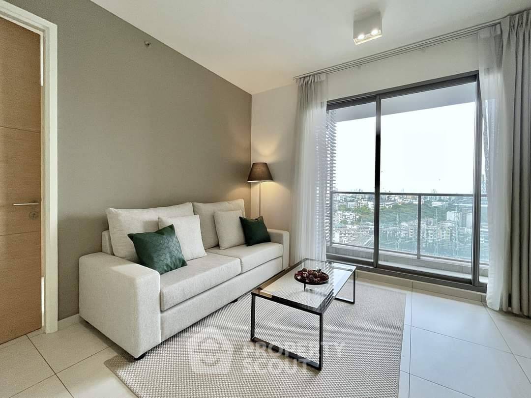 รูป ใกล้ BTS เอกมัย 200 ม. | 1 ห้องนอน The Lofts Ekkamai (ID 1695010) - รูปที่ 1/9