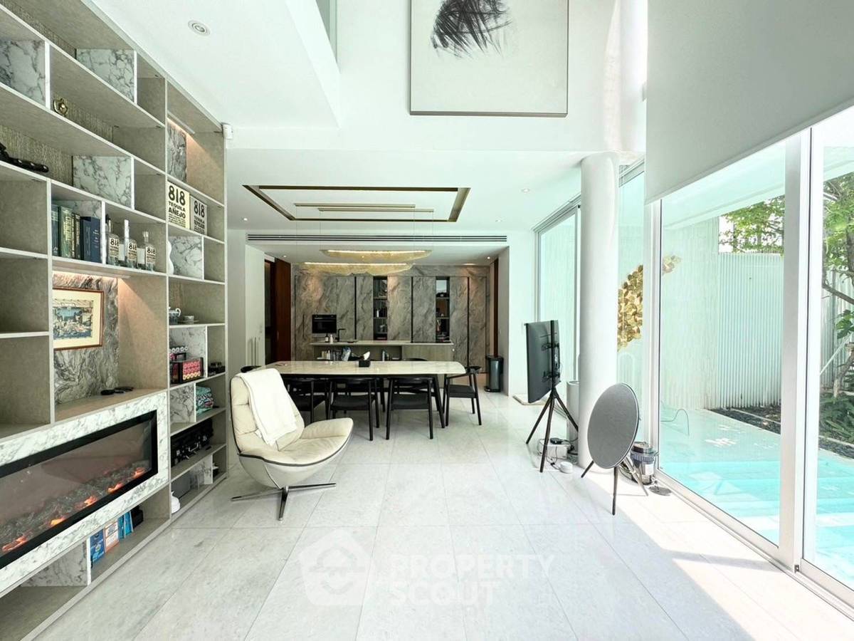 รูป บ้าน 4 ห้องนอน 284 ตร.ม. สำหรับขายในเอกมัย ใกล้ BTS เอกมัย (ID 3256111) - รูปที่ 11/12