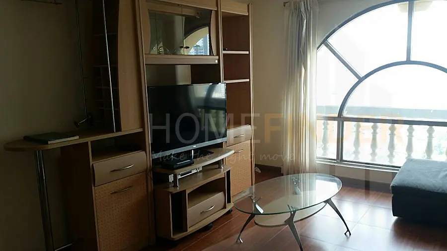 picture Royal Castle 3 bedrooms, for rent - 7/12