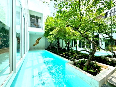 Houses for sale J Avenue Thonglor : 4-BR 284 Sqm House For Sale In Ekkamai Near BTS Ekkamai (ID 3256111)