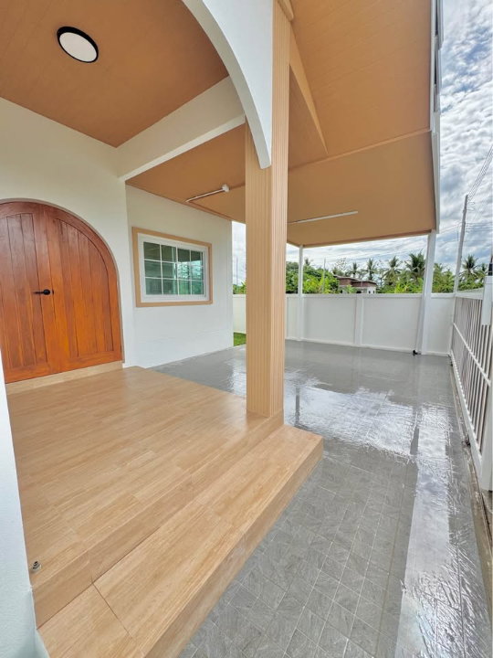 รูป 🏡 ขายด่วน! บ้านเดี่ยวสร้างใหม่ สไตล์ Minimal Muji สันป่าตอง ที่ดิน 50 ตร.ว. 📞 063-6649056 - รูปที่ 2/16