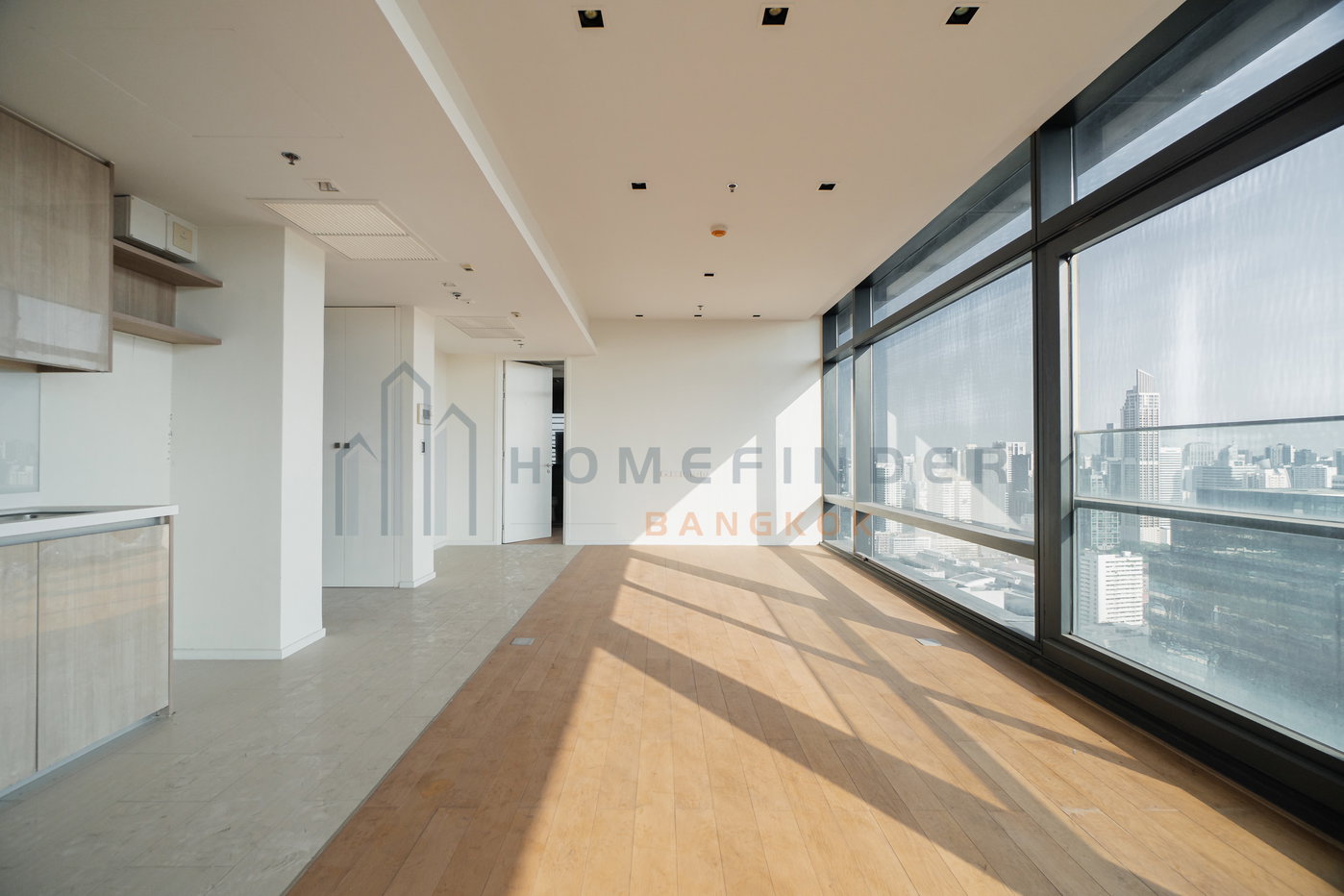 picture Circle Living Prototype 2 bedrooms, for sale - 10/13