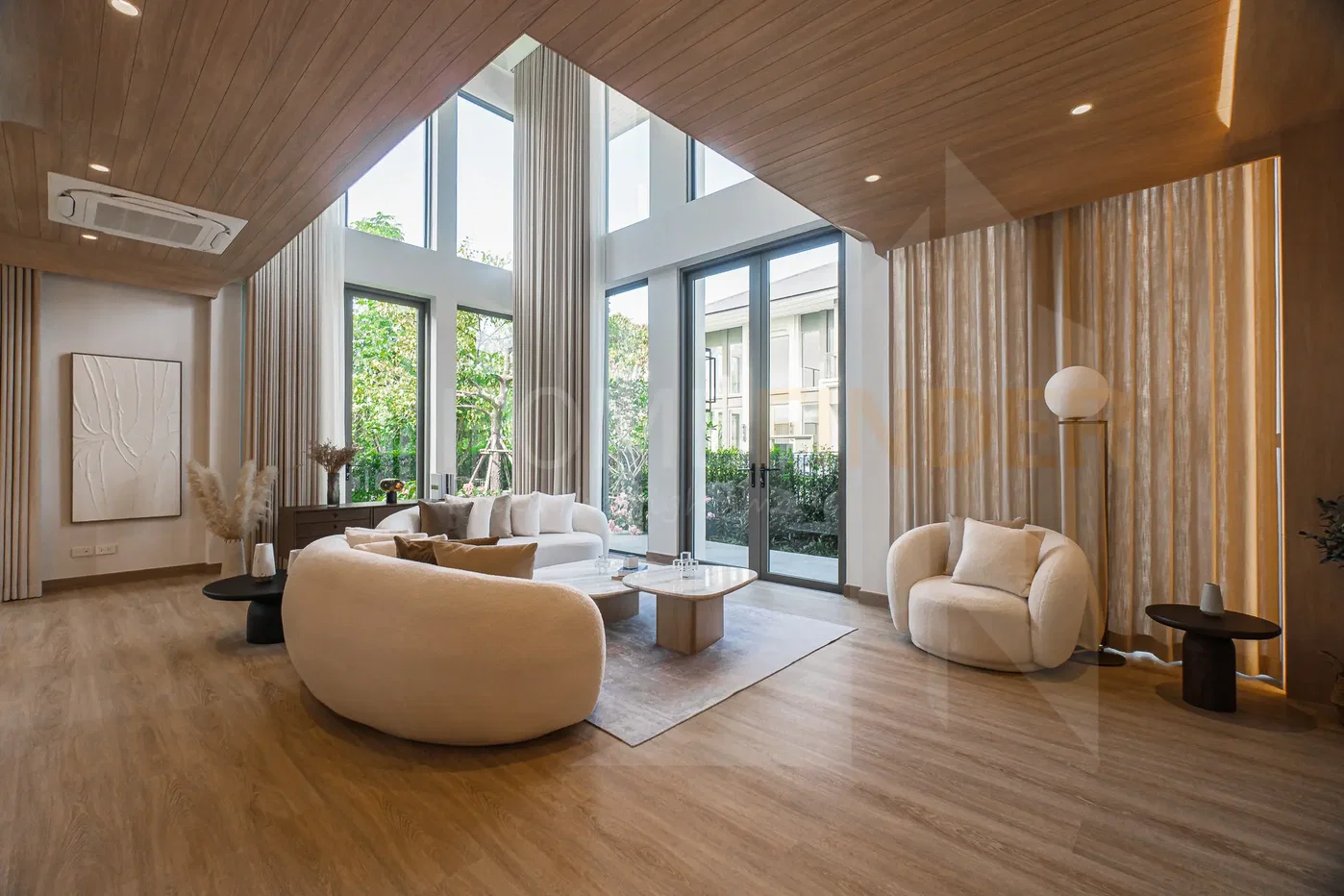 รูป The VALOR Ramintra 62 3 bedrooms, for sale - รูปที่ 2/12