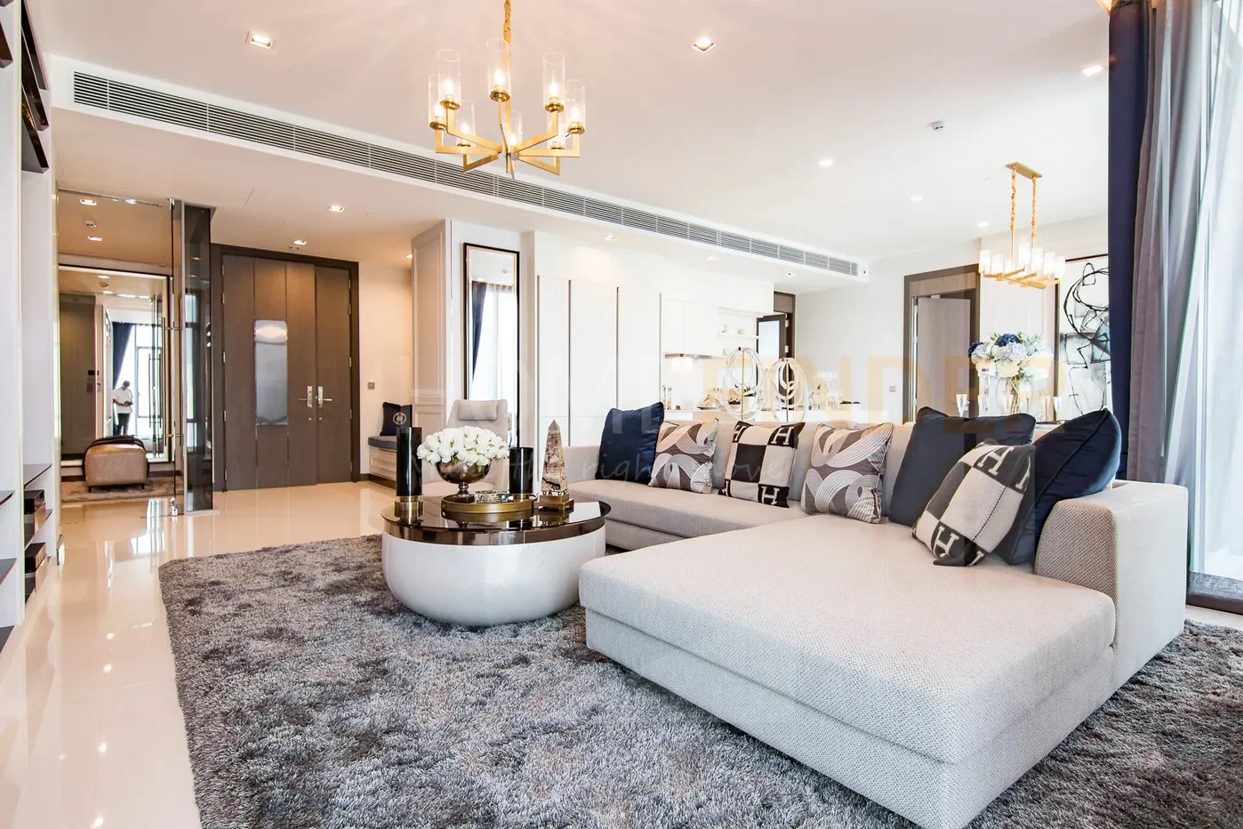 picture Q 1 Sukhumvit 3 bedrooms, for sale - 16/48