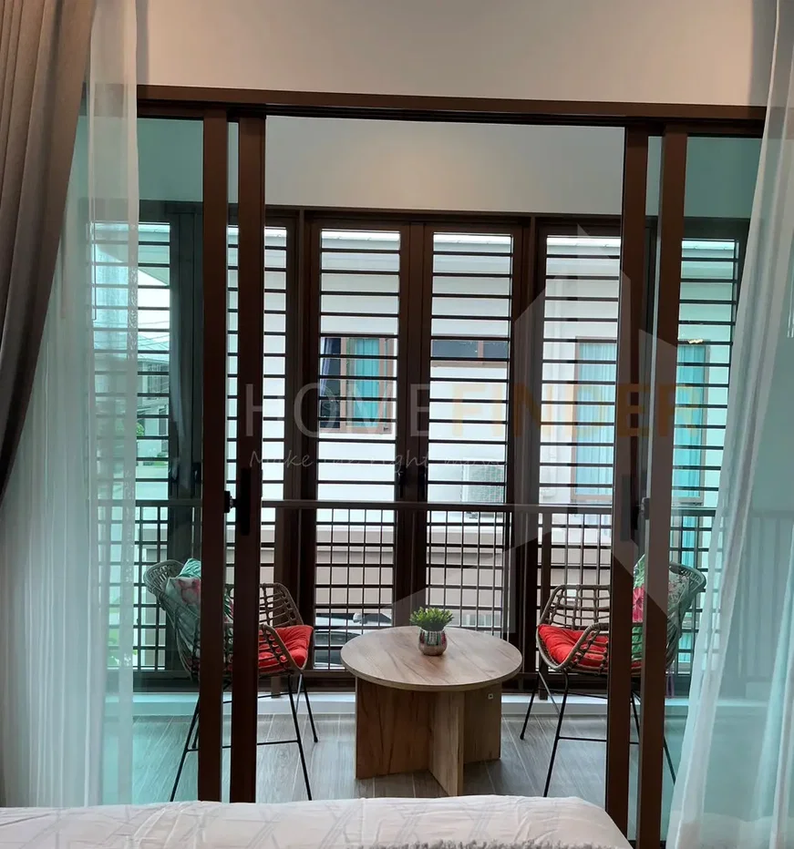 picture Burasiri Krungthep Kreetha 4 bedrooms, for rent - 10/10