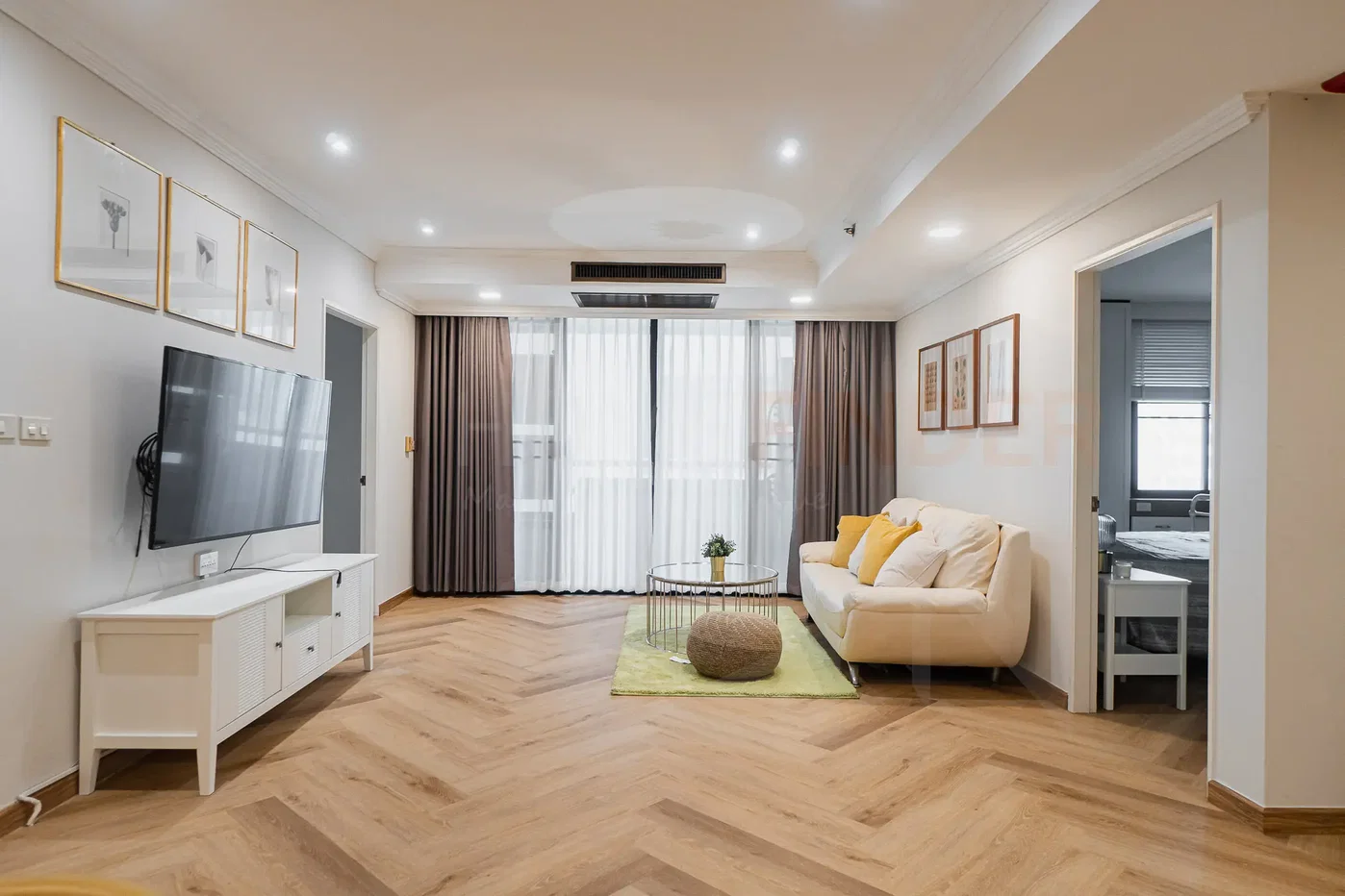 picture Las Colinas 2 bedrooms, for rent - 1/14