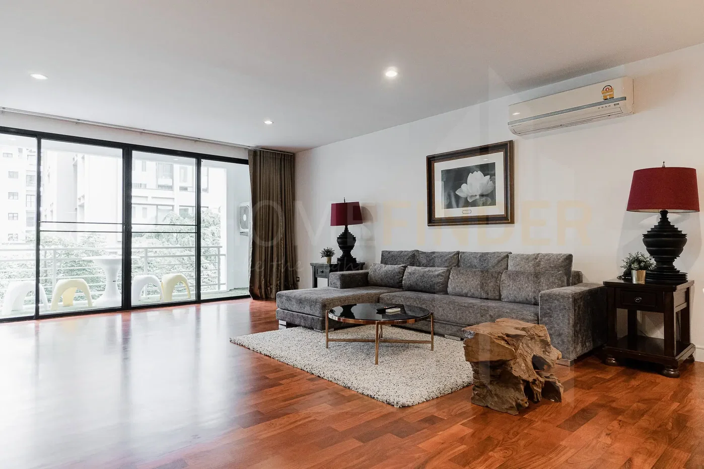 picture Benviar Tonson Residence 4 bedrooms, for rent - 1/13
