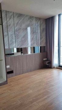 2 ห้องนอน | 1 ห้องน้ำ | BTS Phloen Chit | 71 ตร.ม. | 55,000 บาท/เดือน | ชั้น 32 — Noble Ploenchit กรุงเทพฯ
