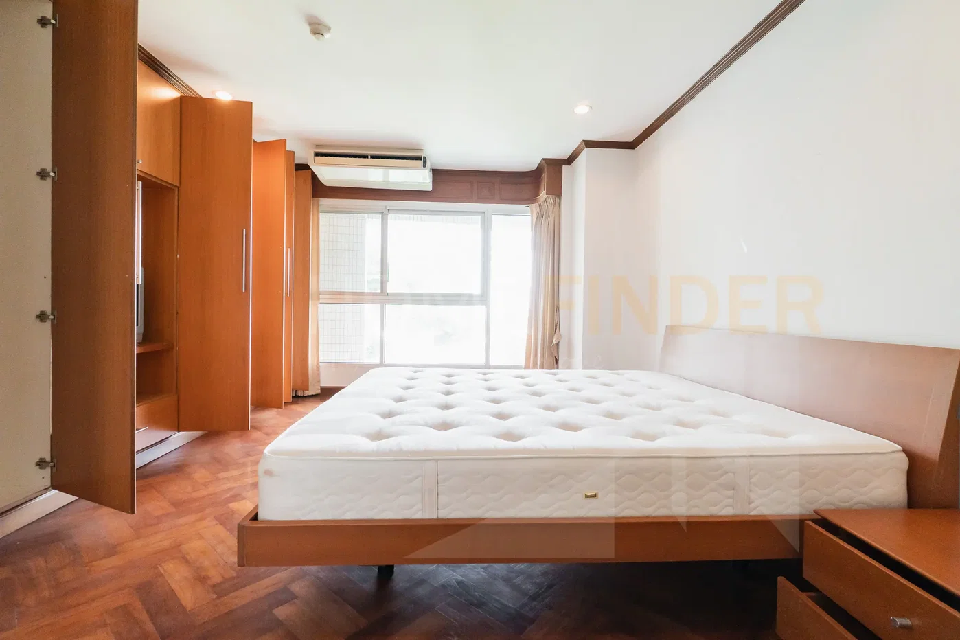 picture Navin Court 2 bedrooms, for rent - 7/15
