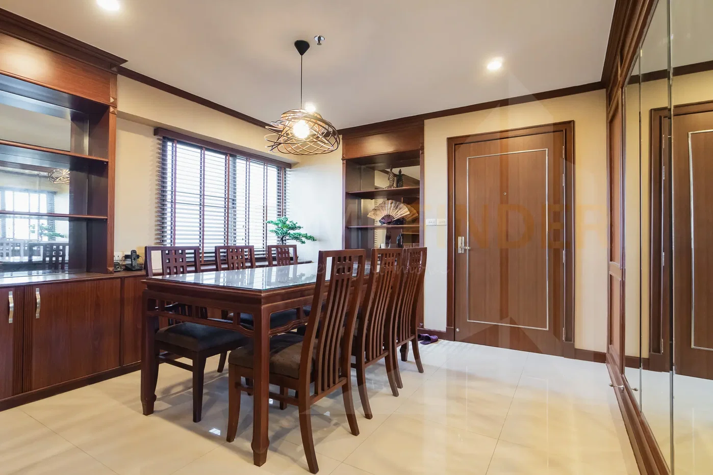 picture Baan Suanpetch condominium 3 bedrooms, for rent - 7/17