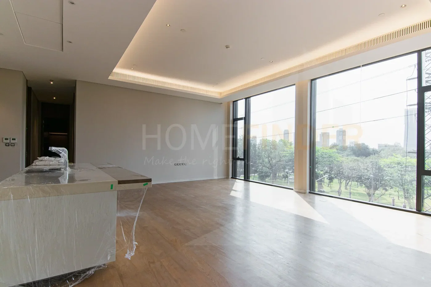 picture Sindhorn Lumpini 3 bedrooms, for sale - 2/13