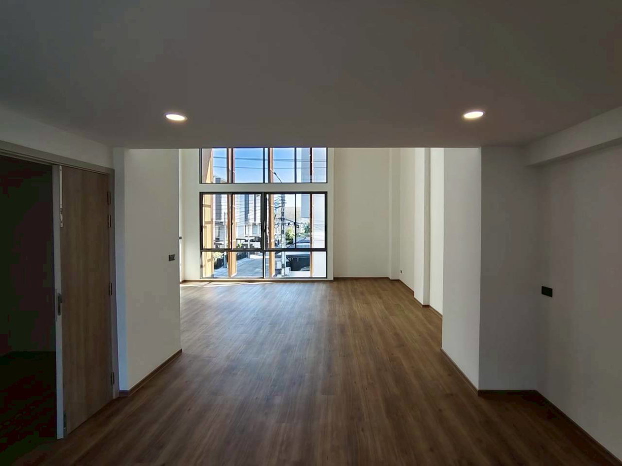 picture Shizen Phatthanakan 32 4 bedrooms, for sale - 6/12