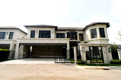 Houses for sale Bang Kapi : Narasiri Krungthep Kreetha 4 bedrooms, for sale
