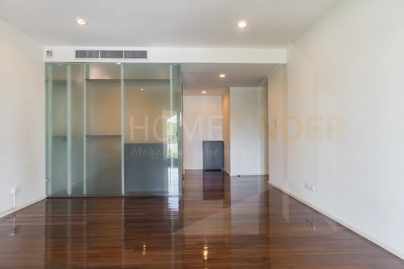 picture Silver Heritage 2 bedrooms, for rent - 13/20