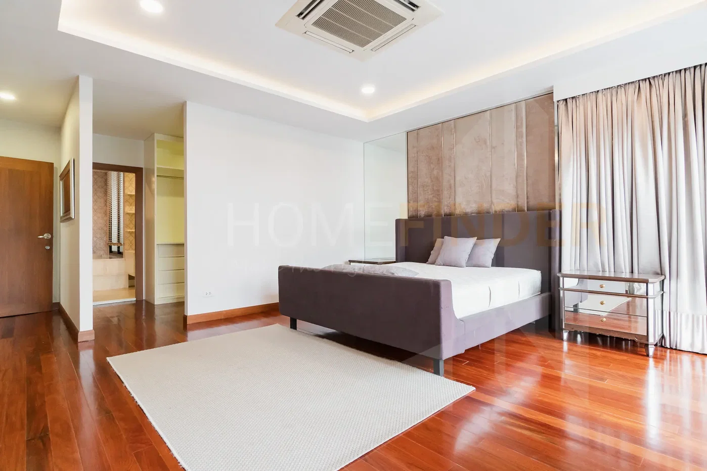 picture Levara Residence 3 bedrooms, for rent - 9/23