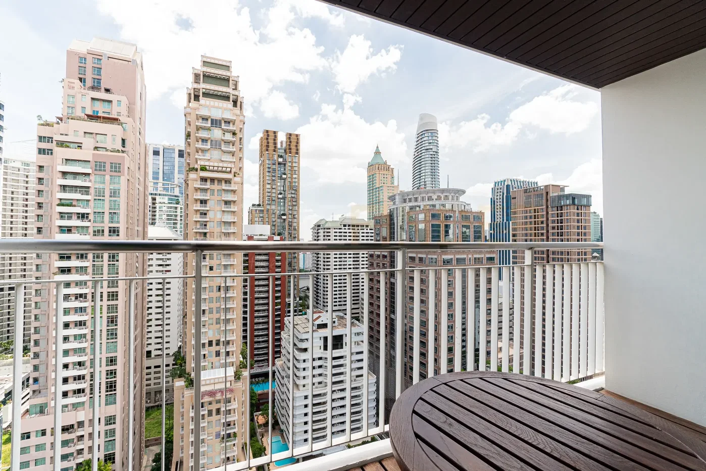 รูป Urbana Langsuan (Premier) 3 bedrooms, for rent - รูปที่ 10/10