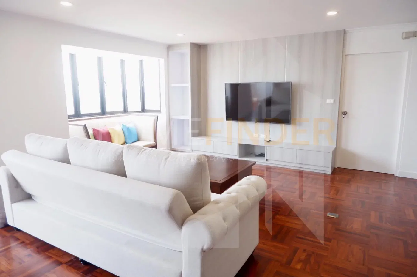 รูป Omni Tower Sukhumvit Nana 2 bedrooms, for rent - รูปที่ 2/14