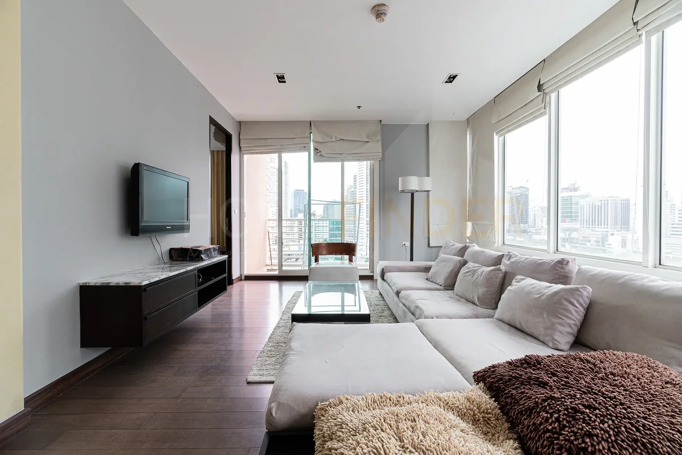 picture Siri Residence 3 bedrooms, for sale - 1/12
