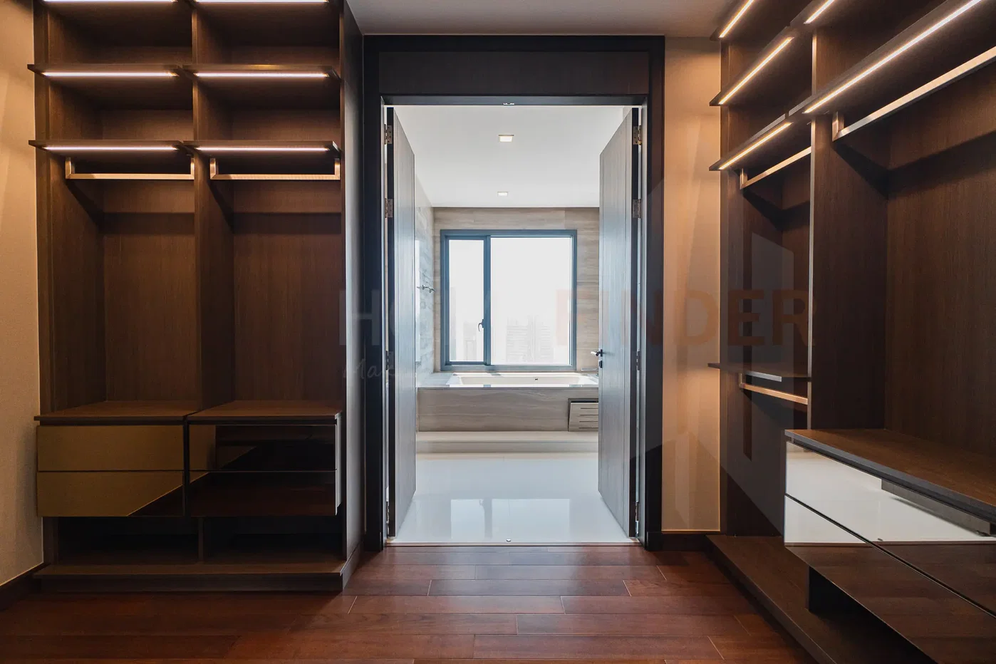 รูป Q1 Sukhumvit 4 bedrooms, for sale - รูปที่ 7/13