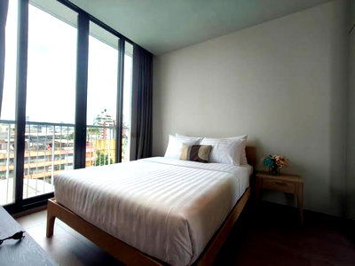 คอนโดให้เช่า : 2 ห้องนอน | 1 ห้องน้ำ | BTS Phrom Phong | 56 ตร.ม. | 50,000 บาท/เดือน | ชั้น 4 — Park Origin Phrom Phong กรุงเทพฯ