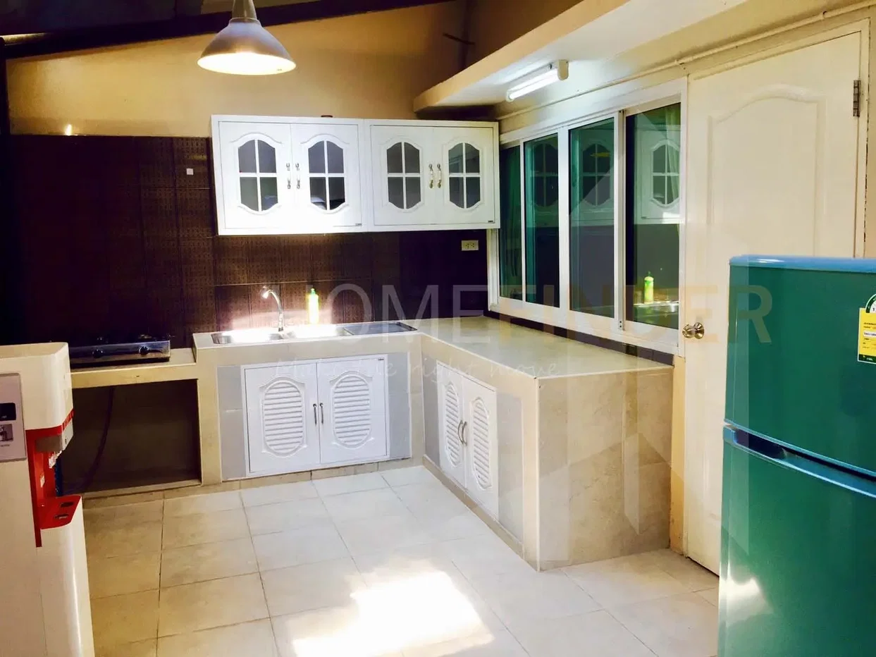 picture Baan Royal Nakarin Villa 4 bedrooms, for rent - 3/8
