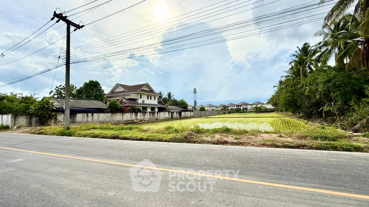 รูป ที่ดินสำหรับปล่อยขาย 4,552 ตารางเมตร แถว ใน หนองจ๊อม (ID 3256245) - รูปที่ 1/5