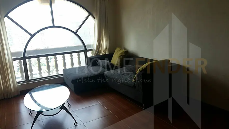 picture Royal Castle 3 bedrooms, for rent - 2/12