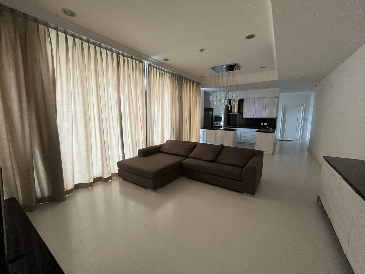 picture Royce Private Residences 2 bedrooms, for rent - 4/10