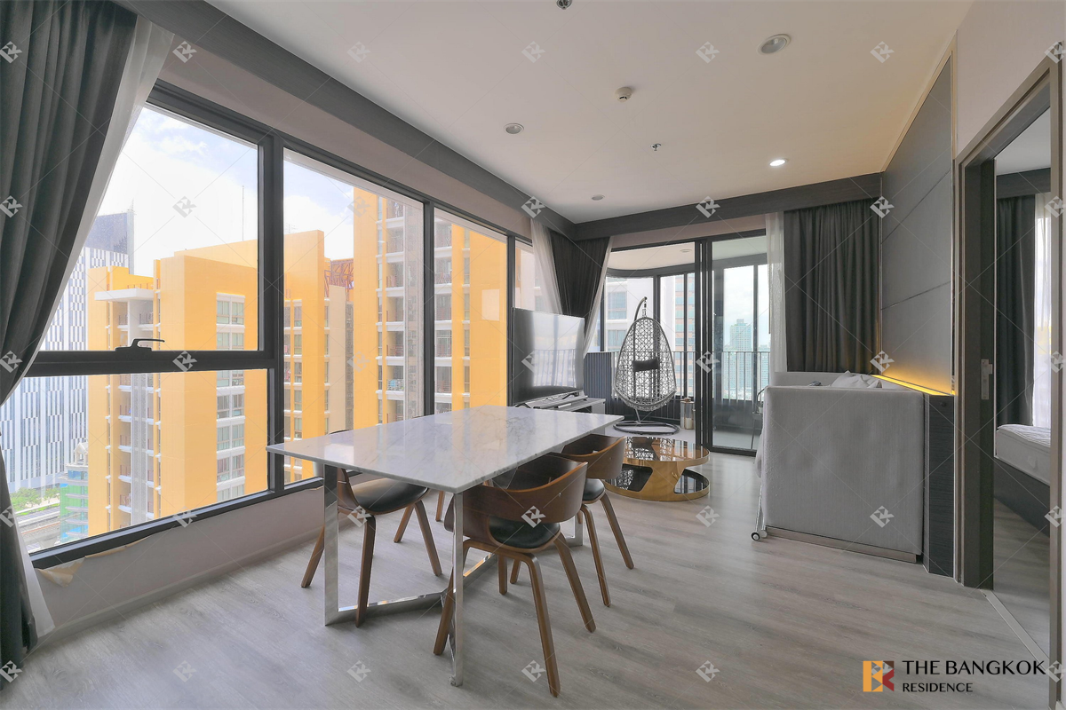 picture Ideo Mobi Asoke Comfortable and Ready to Move-in near MRT Phetchaburi Station - 2/10