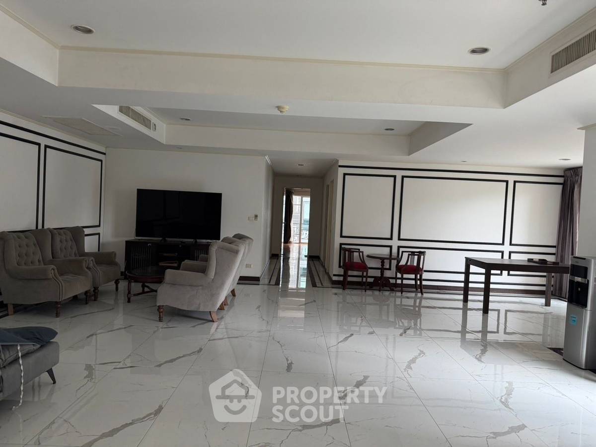 รูป คอนโด 3-ห้องนอน ที่ ลา วี ออง โรส เพลส คอนโดมิเนียม ใกล้ BTS ทองหล่อ (ID 2846909) - รูปที่ 8/10