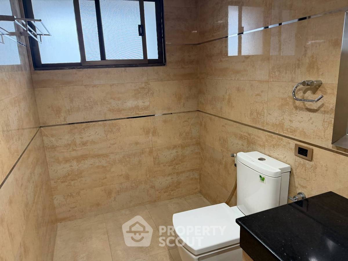 รูป คอนโด 3-ห้องนอน ที่ ลิเบอร์ตี้ พาร์ค คอนโดมิเนียม ใกล้ MRT สุขุมวิท (ID 3257661) - รูปที่ 20/20