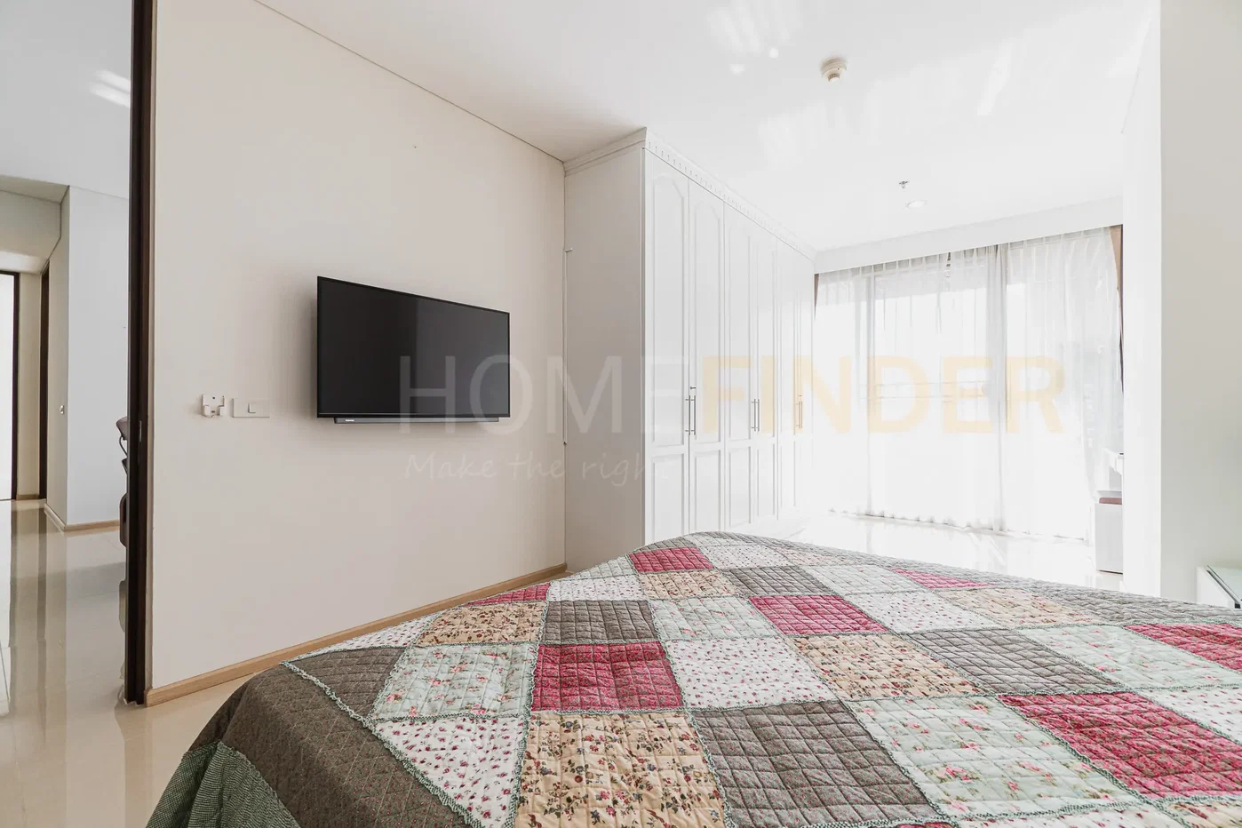 picture The Lakes 2 bedrooms, for rent - 10/22