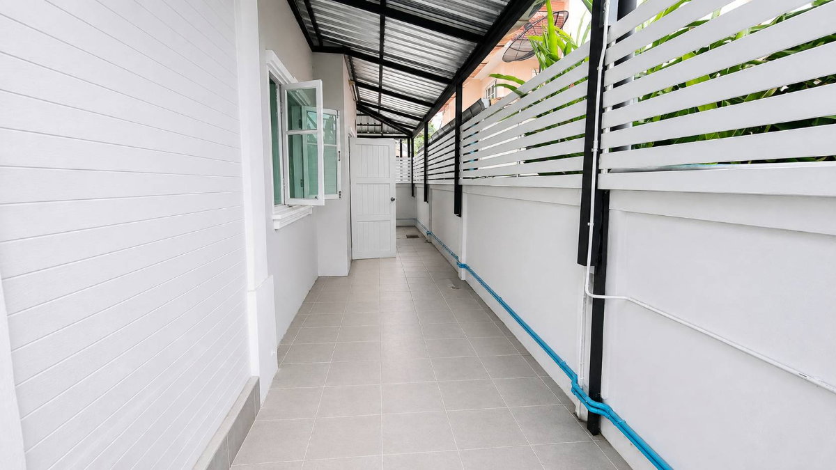 รูป รีโนเวทใหม่! บ้านเดี่ยว 2 ชั้น หลังมุม 50 ตร.ว. หมู่บ้านปิยวรารมย์ 4 ใกล้ รพ.ไทรน้อย นนทบุรี - รูปที่ 7/24
