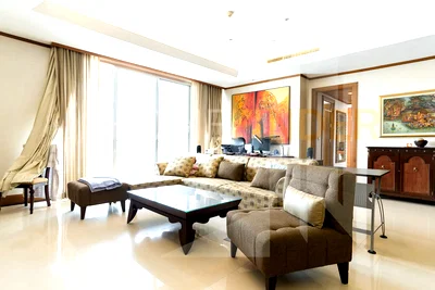 เช่าคอนโด BTS เซนต์หลุยส์ : Sky Villas Condominium 3 bedrooms, for rent