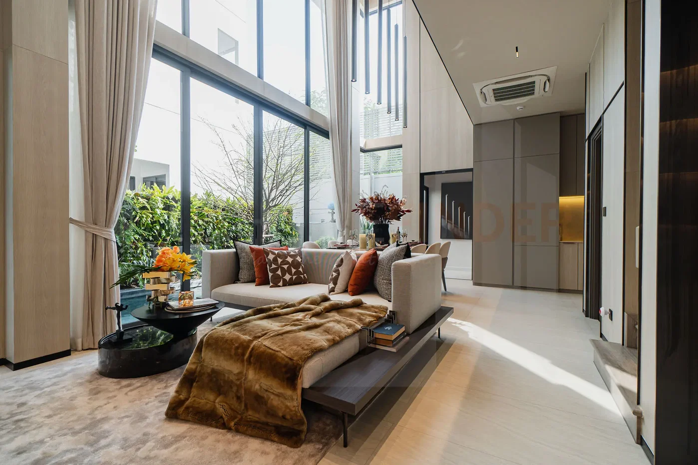 picture Artale Asoke - Rama 9 3 bedrooms, for sale - 1/13