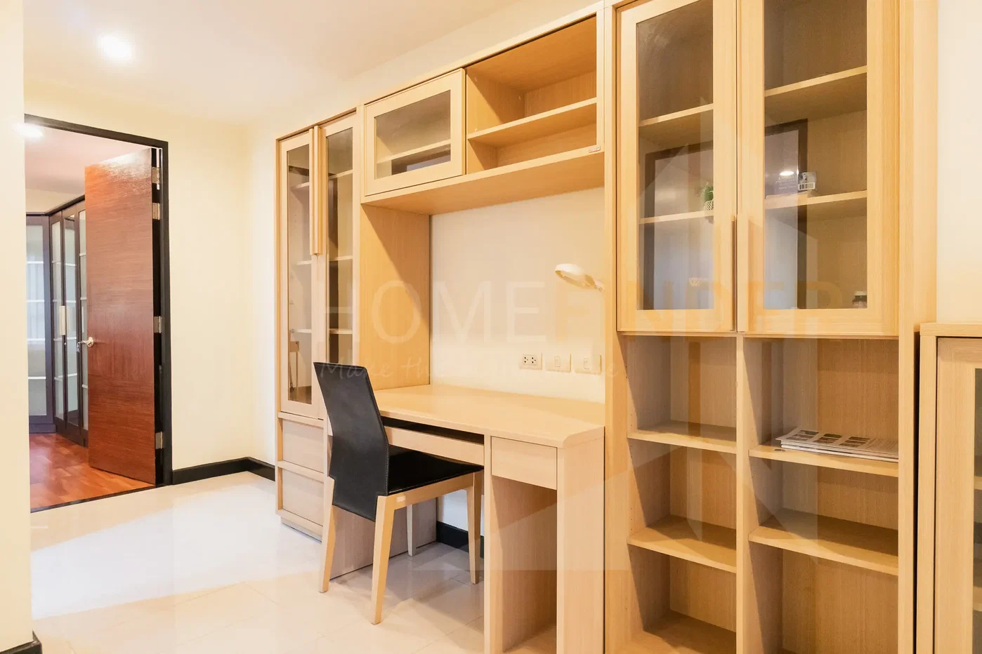 picture Avenue 61 condominium 2 bedrooms, for rent - 8/18