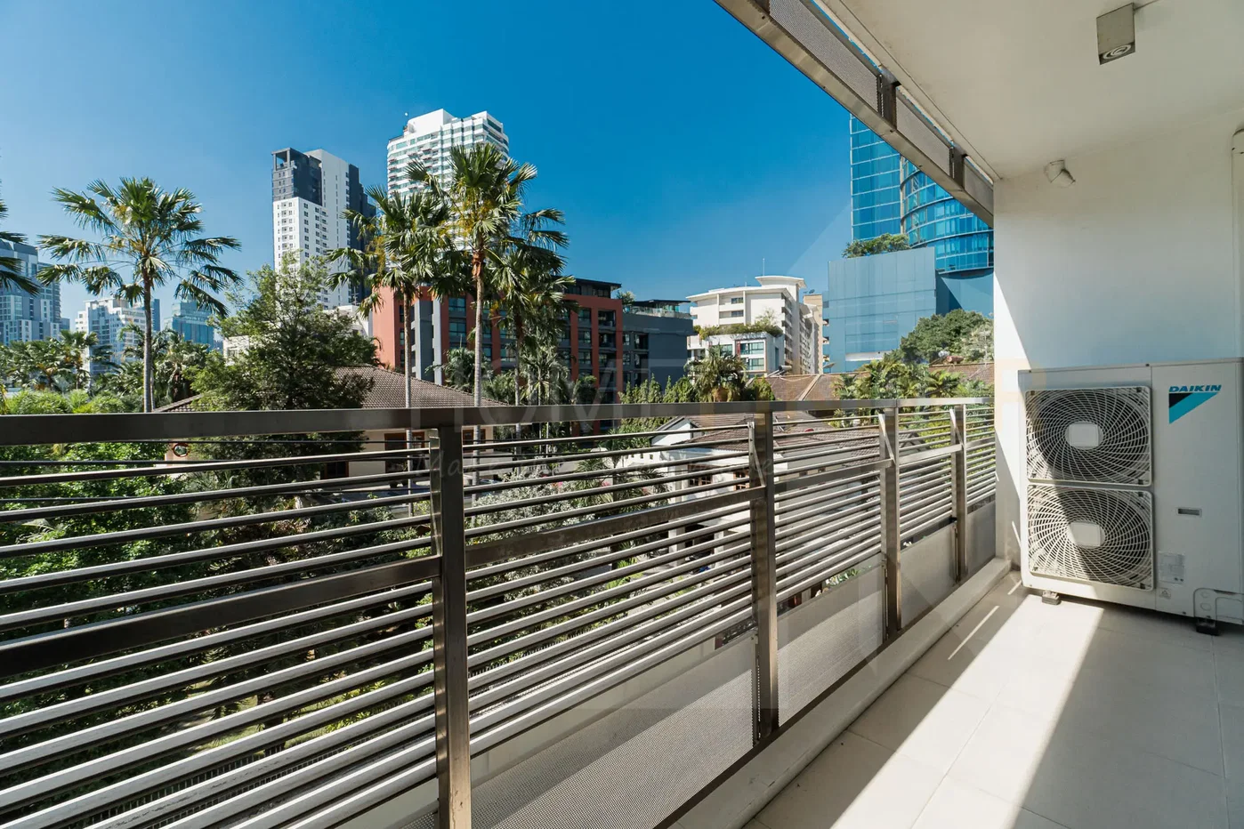 รูป La Citta Penthouse (Thonglor 8) 3 bedrooms, for rent - รูปที่ 7/8