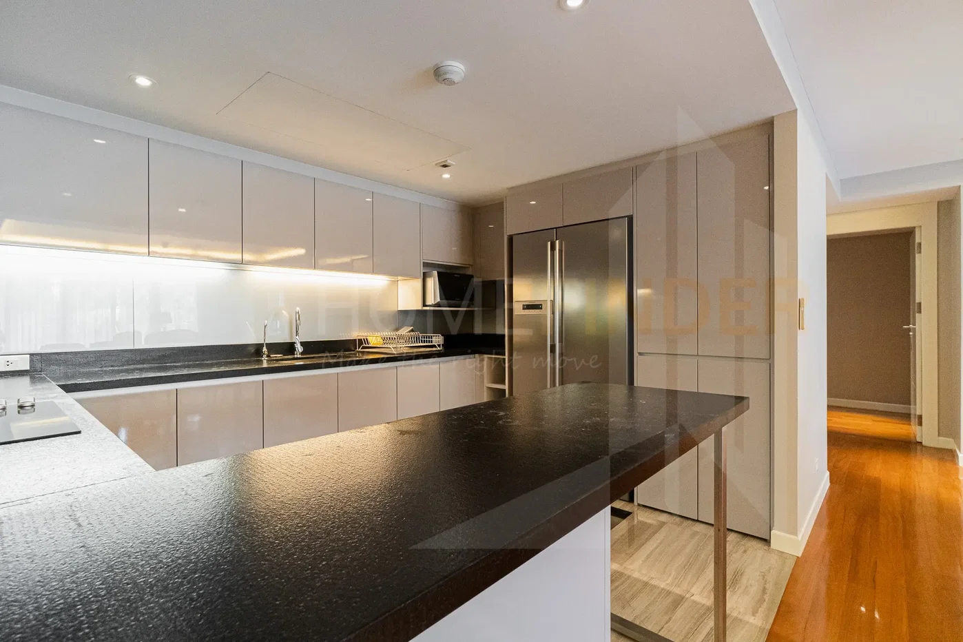 รูป La Citta Penthouse (Thonglor 8) 3 bedrooms, for rent - รูปที่ 3/8
