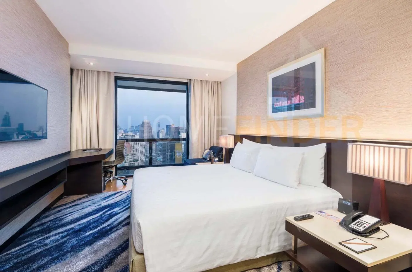 picture Emporium Suites by Chatrium 3 bedrooms, for rent - 5/9