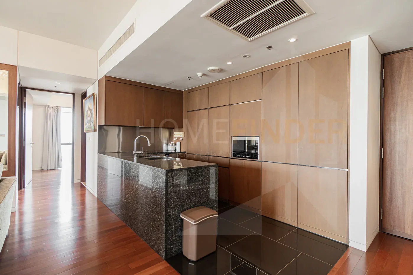 picture Hansar Rajdamri 2 bedrooms, for rent - 3/10