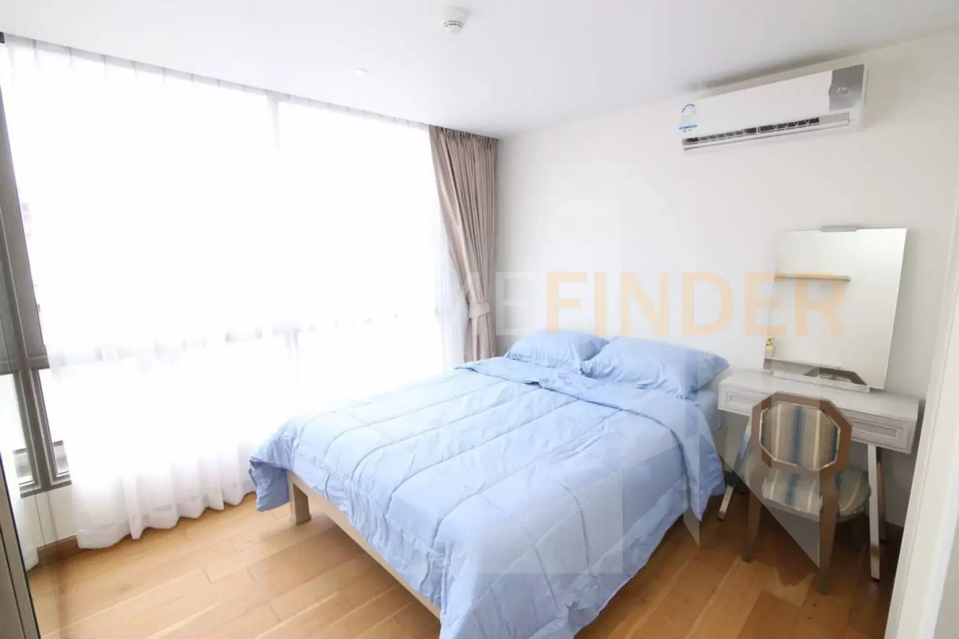 picture Downtown 49 2 bedrooms, for rent - 5/6
