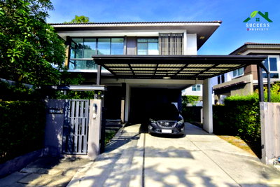 Houses for sale Bang Pu Industrial Estate : For sale: house in Mandana Srinakarin-Bangna, corner unit, 80 sq.wa.,  Prime location on Nam Daeng Road, near MRT Sri Dan station.