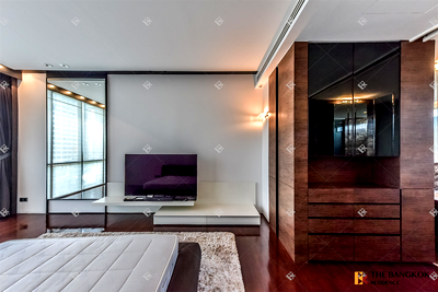 คอนโดให้เช่า : คอนโด Luxury ทำเลใจกลางเมือง โดมัส 16,18 ใกล้ BTS สถานีอโศก