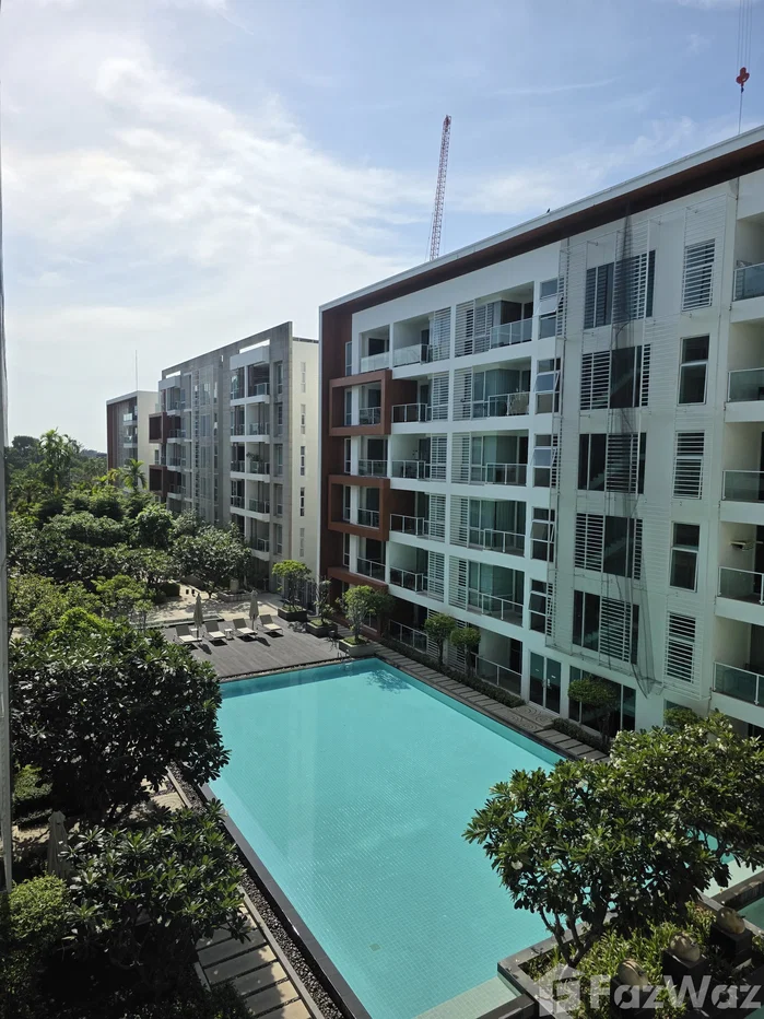 picture Spacious condo unit 3 minutes walk to beach 6739077 - 2/13
